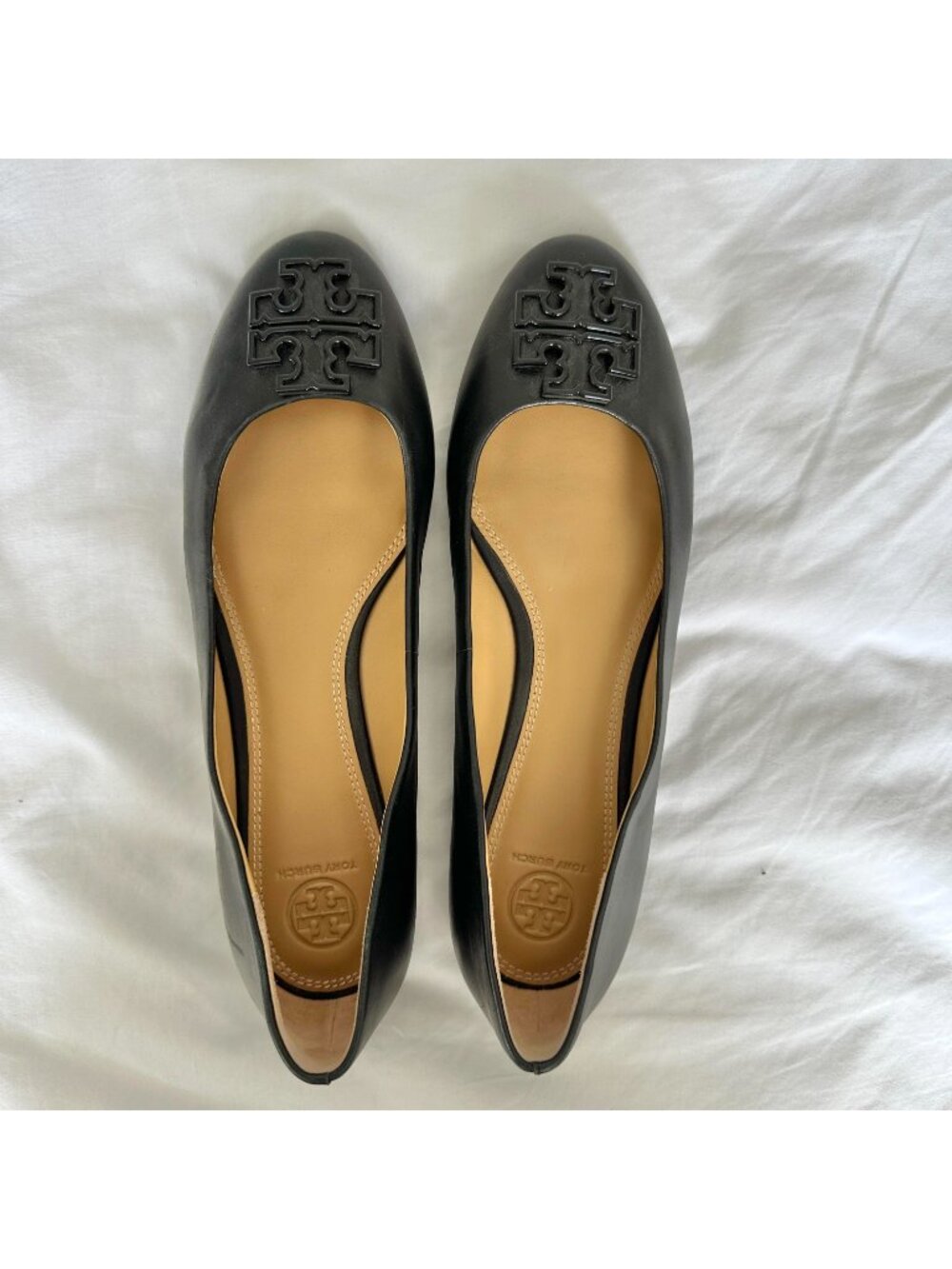 Tory Burch Melinda Black Flats with Logo Detail - Picture 2 of 6